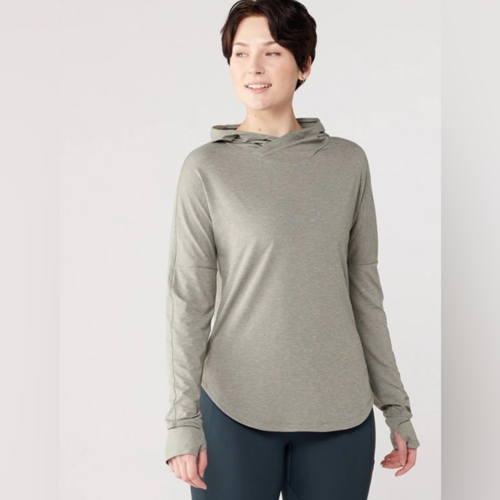 NWOT REI Sahara shade hoodie women’s M